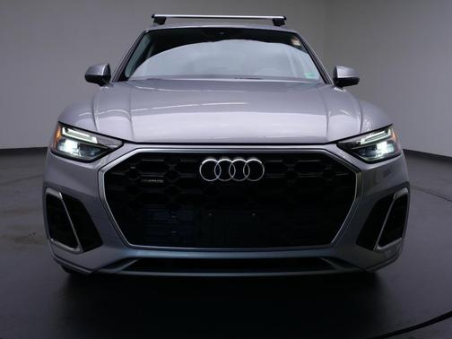 2024 Audi Q5 45 S line Premium Plus