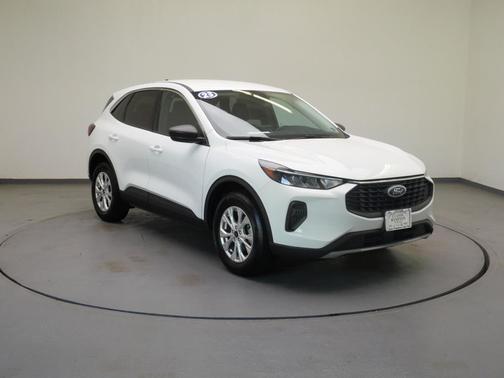 Oxford White 2023 Ford Escape Active