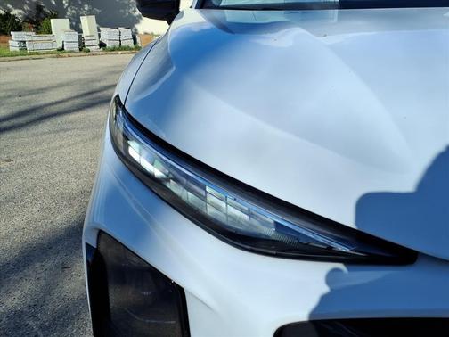 Glacier White Metallic 2026 Audi Q3 S line