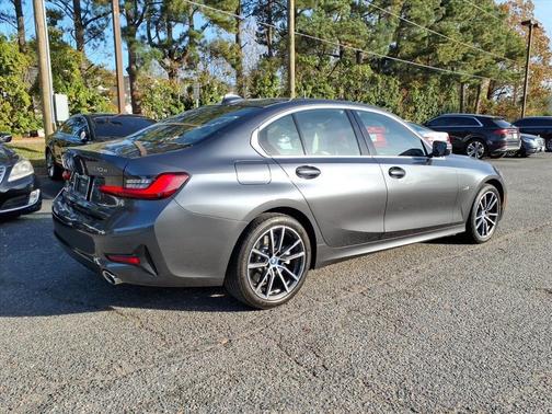 Mineral Grey Metallic 2022 BMW 330e Base