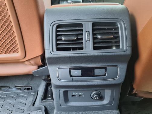 2024 Audi Q5 45 S line Premium