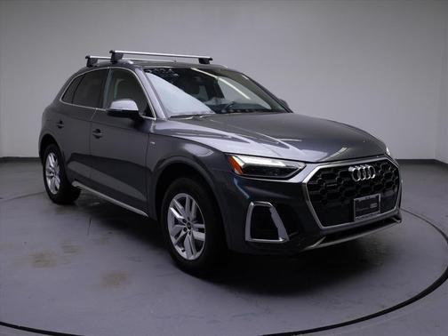 Daytona Gray Pearl Effect 2024 Audi Q5 45 S line Premium