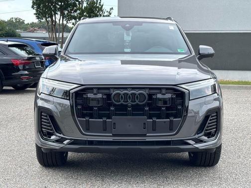 Samurai Gray Metallic 2025 Audi Q7 45 Premium Plus