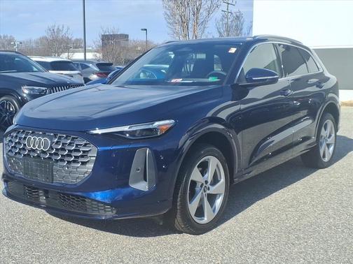 Navarra Blue Metallic 2025 Audi Q5 Prestige TFSI quattro S tronic