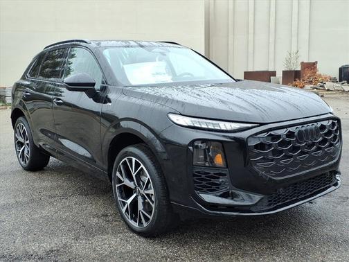 Mythos Black Metallic 2026 Audi Q3 S line