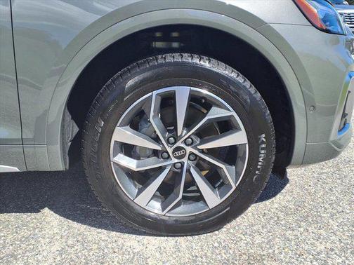 2024 Audi Q5 45 S line Prestige