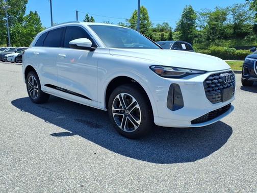 Arkona White 2025 Audi Q5 Premium TFSI quattro S tronic