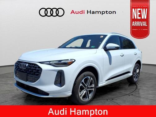 Arkona White 2025 Audi Q5 Premium TFSI quattro S tronic