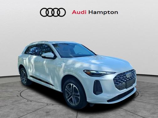 Arkona White 2025 Audi Q5 Premium TFSI quattro S tronic