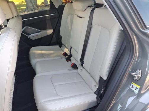 2022 Audi Q3 45 S line Premium Plus