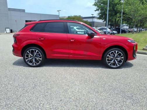 Progressive Red Metallic 2026 Audi Q3 TFSI quattro S tronic