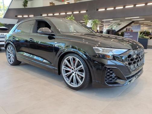 Glacier White Metallic 2024 Audi Q5 40 Premium