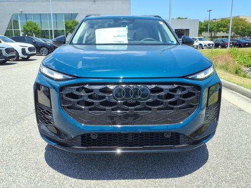 Malpelo Blue Metallic 2026 Audi Q3 TFSI quattro S tronic