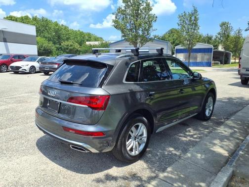 2024 Audi Q5 45 S line Premium