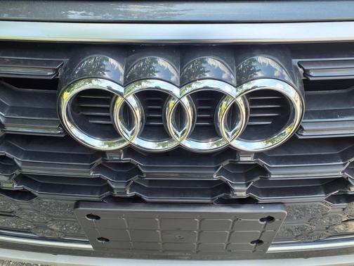 2024 Audi Q5 45 S line Premium