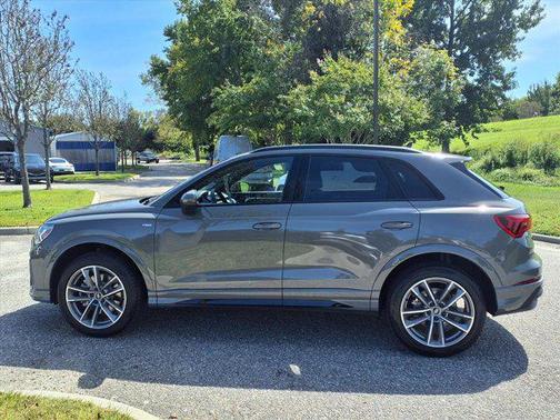 2025 Audi Q3 Premium 45 TFSI S line quattro Tiptronic