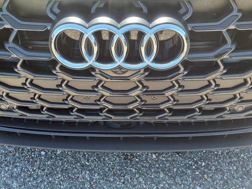 2025 Audi A8 L 55 TFSI quattro Tiptronic