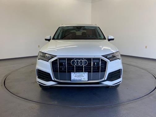 Carrara White 2024 Audi Q7 45 Premium Plus