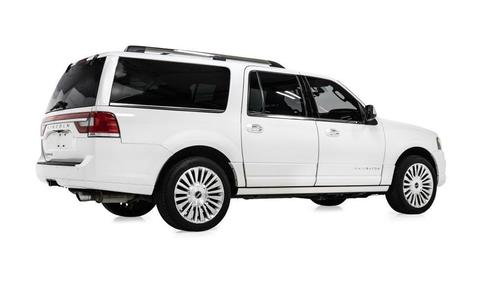 White Platinum Tri-Coat 2017 Lincoln Navigator Select