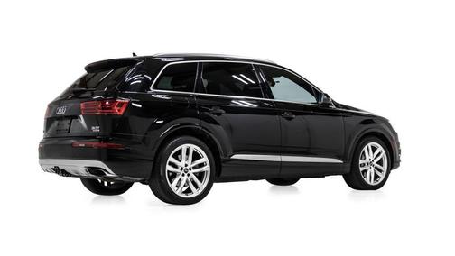 Night Black 2017 Audi Q7 3.0T Prestige