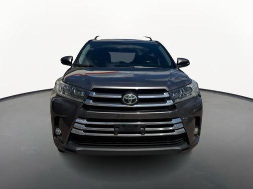 2017 Toyota Highlander SE