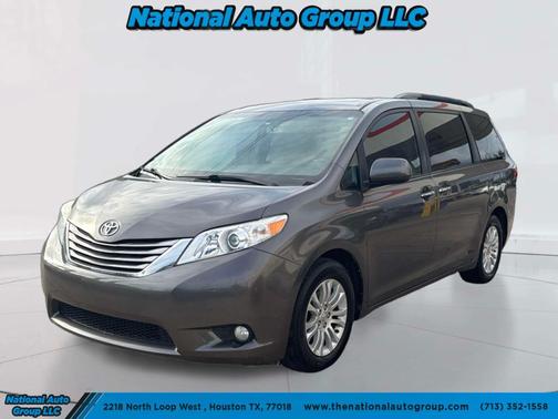2017 Toyota Sienna XLE