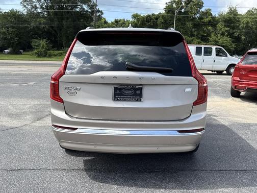 2024 Volvo XC90 Recharge Plug-In Hybrid T8 Plus 6 Passenger