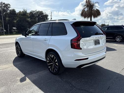 2026 Volvo XC90 B6 Ultra Dark Theme 7-Seater