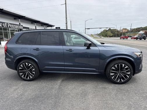 Denim Blue Metallic 2026 Volvo XC90 B6 Ultra Dark Theme 6-Seater