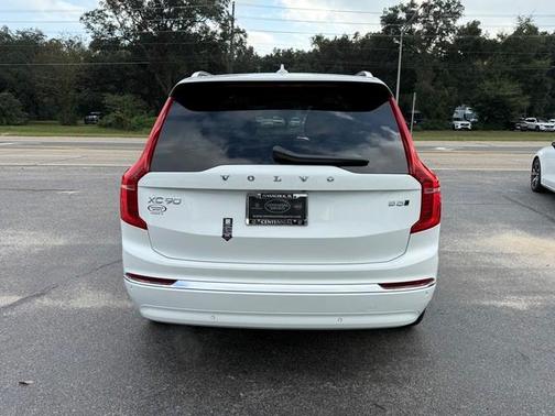 2025 Volvo XC90 B5 Core