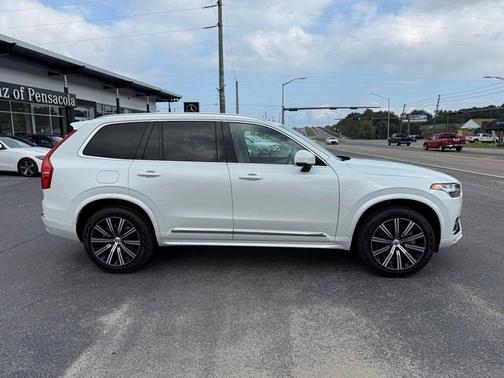 2025 Volvo XC90 B5 Core