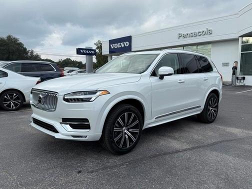 2025 Volvo XC90 B5 Core