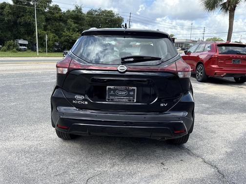 2021 Nissan Kicks SV