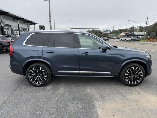 2025 Volvo XC90 Plug-In Hybrid T8 Ultra 7-Seater