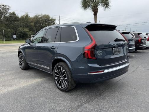 2025 Volvo XC90 Plug-In Hybrid T8 Ultra 7-Seater