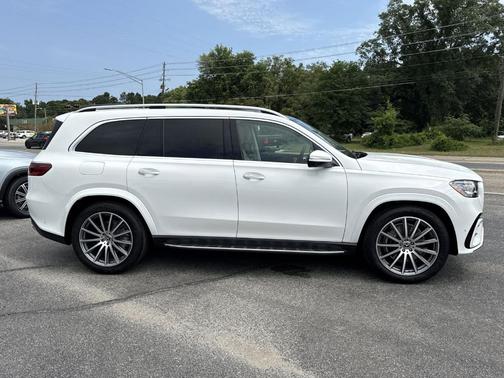 White 2026 Mercedes-Benz GLS 450 4MATIC