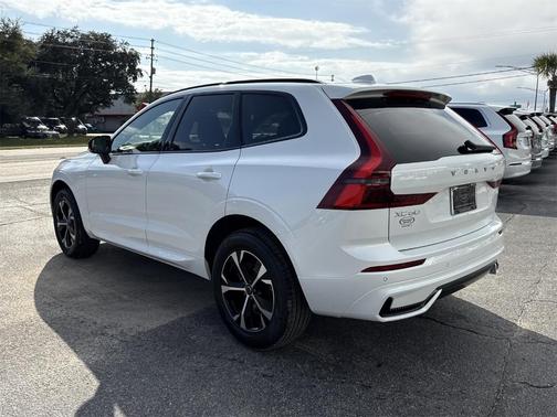 2026 Volvo XC60 B5 Core