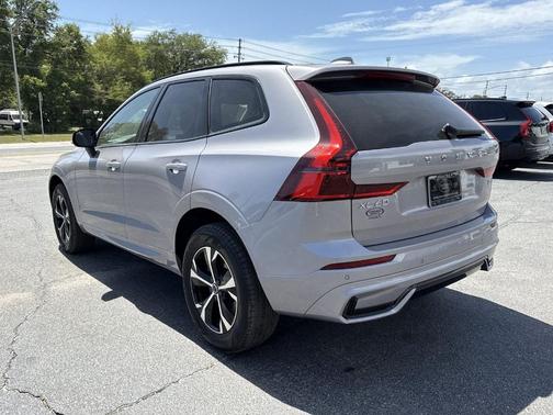 Aurora Blue 2026 Volvo XC60 B5 Core