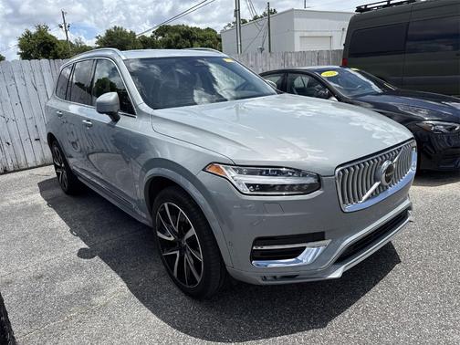 2024 Volvo XC90 B6 Plus Bright Theme 7-Seater