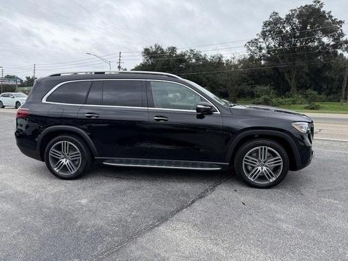 2025 Mercedes-Benz GLS 450 4MATIC