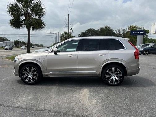 2024 Volvo XC90 Recharge Plug-In Hybrid T8 Plus 6-Seater