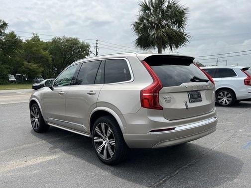 2024 Volvo XC90 Recharge Plug-In Hybrid T8 Plus 6-Seater