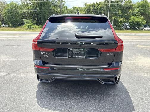 2024 Volvo XC60 B5 Core