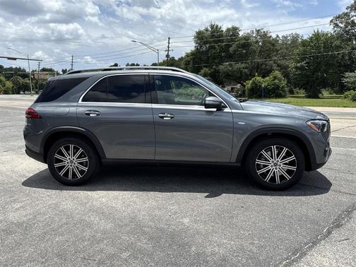 2025 Mercedes-Benz GLE 450e 4MATIC