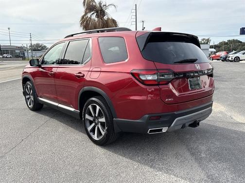 2025 Honda Pilot Touring