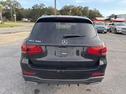 2022 Mercedes-Benz GLC 300 Base