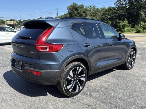 Denim Blue 2026 Volvo XC40 B5 Ultra