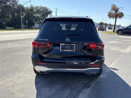 2026 Mercedes-Benz GLB 250 Base