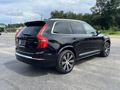 2025 Volvo XC90 Plug-In Hybrid T8 Plus 7-Seater