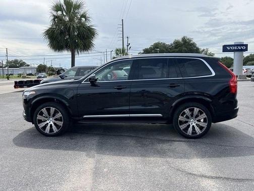 2025 Volvo XC90 Plug-In Hybrid T8 Plus 7-Seater